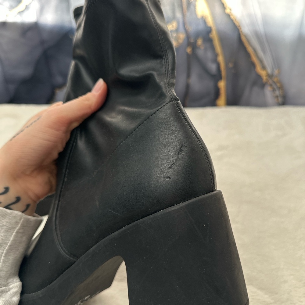 Steve Madden Inntel Bootie - Picture 4 of 8
